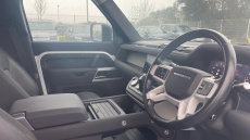 Land Rover Defender 2.0 P300 SE 110 5dr Auto Petrol Estate